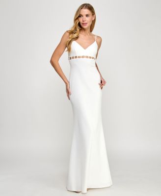 SENI & CADE - Juniors' V-Neck Pearl Detailed Gown